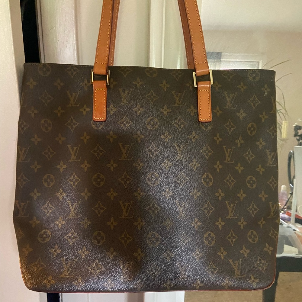 Louis Vuitton cabas mezzo authentic